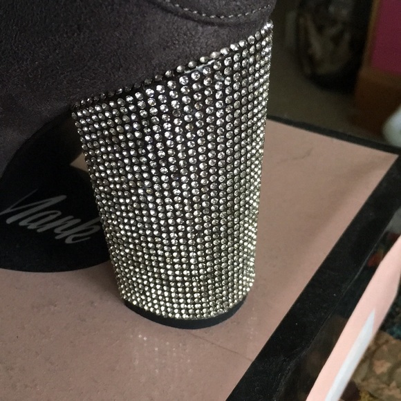 NIB Bling booties - Picture 4 of 7
